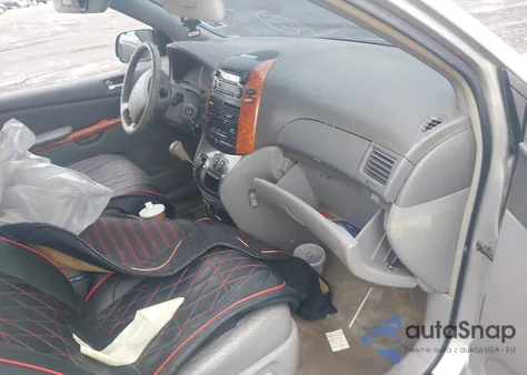 2007 Toyota Sienna Xle z USA, uszkodzony, nr VIN 5TDZK22C97S040735